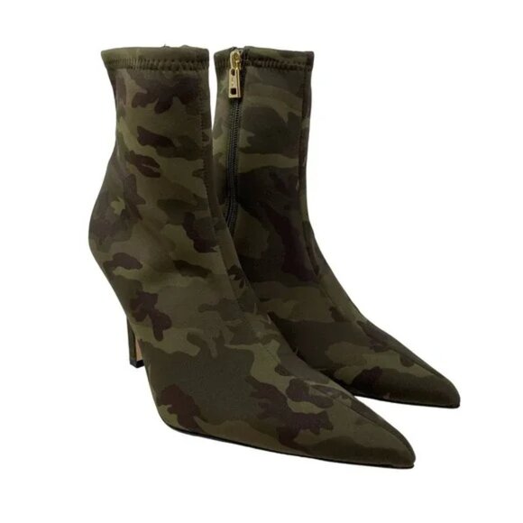 Good American Shoes - Good American High Kickstand Bootie Size 10.5 Camo Neoprene